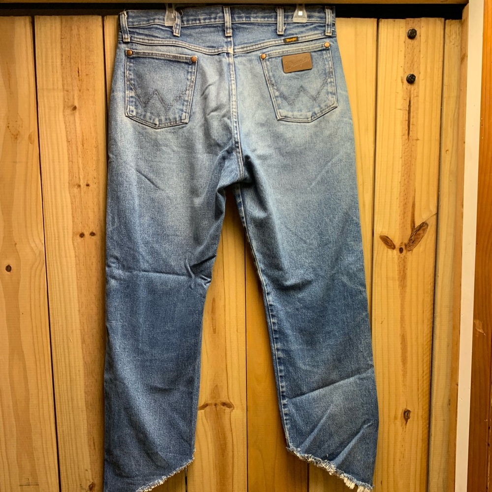 Cropped wranglers